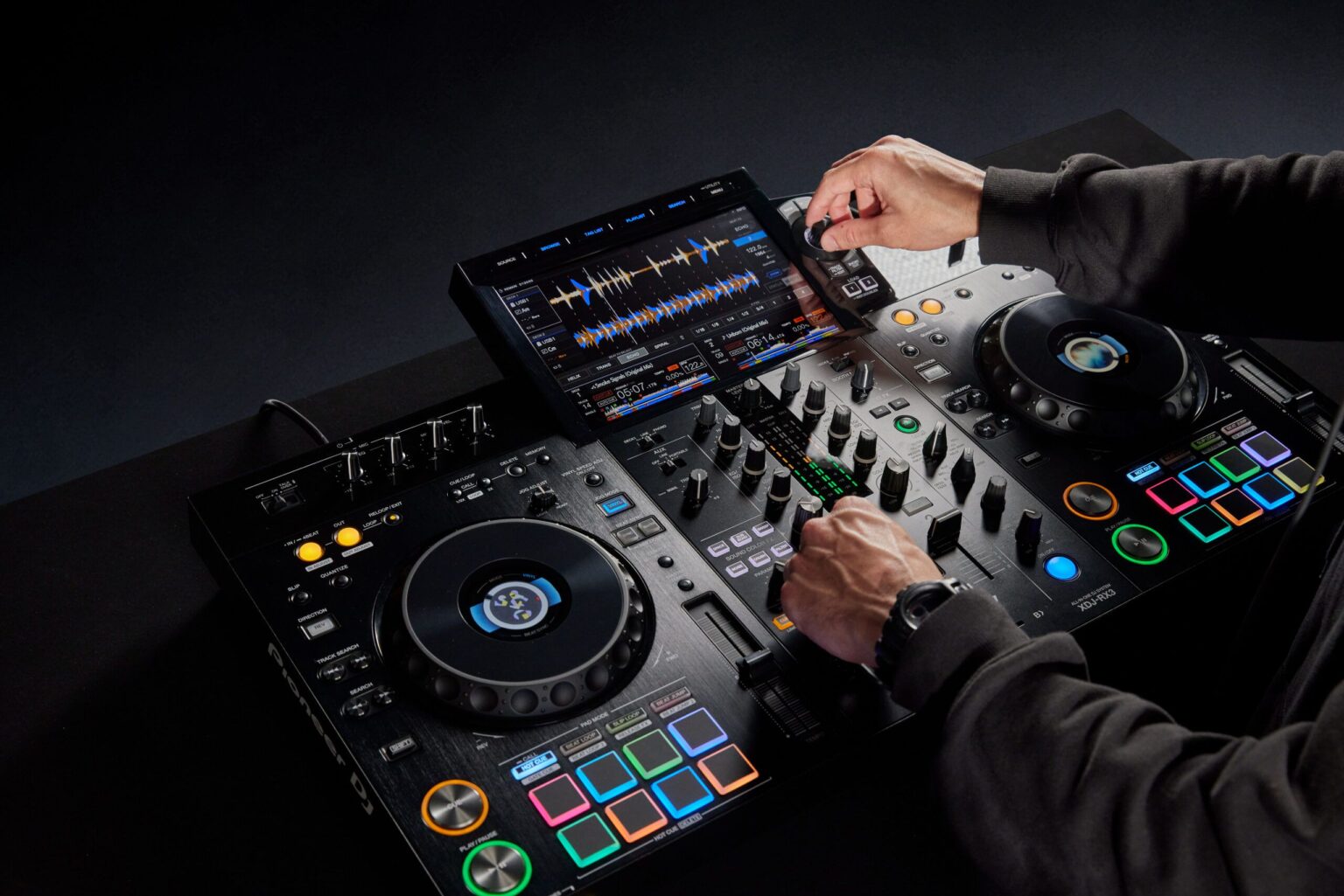 pioneer-dj-xdj-rx3-standalone-dj-system-review