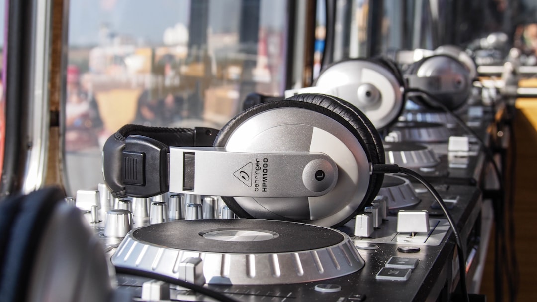 Wat is een DJ controller? (Verdieping)