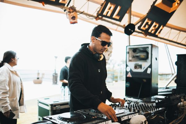 Hoe word je DJ zonder ervaring?