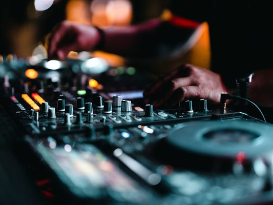 Hoe ga je om met verzoekjes als DJ?