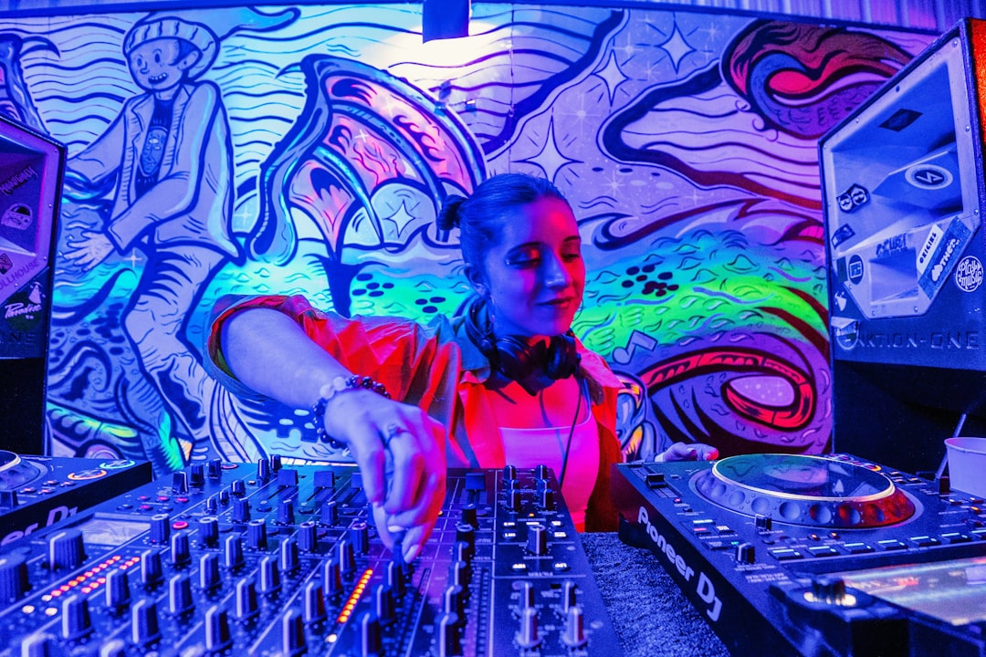 Hoe promoot je jezelf als DJ op Instagram?