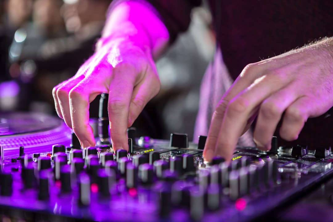 Wat is een peak-time DJ set?
