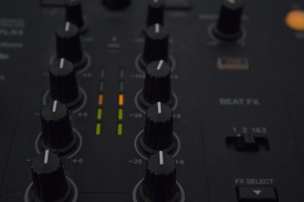 Live streamen als DJ op Twitch of TikTok