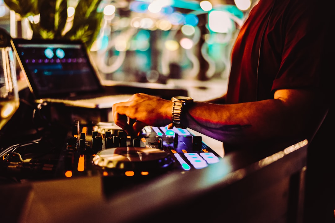 Wat is de invloed van AI op de DJ wereld in 2026?